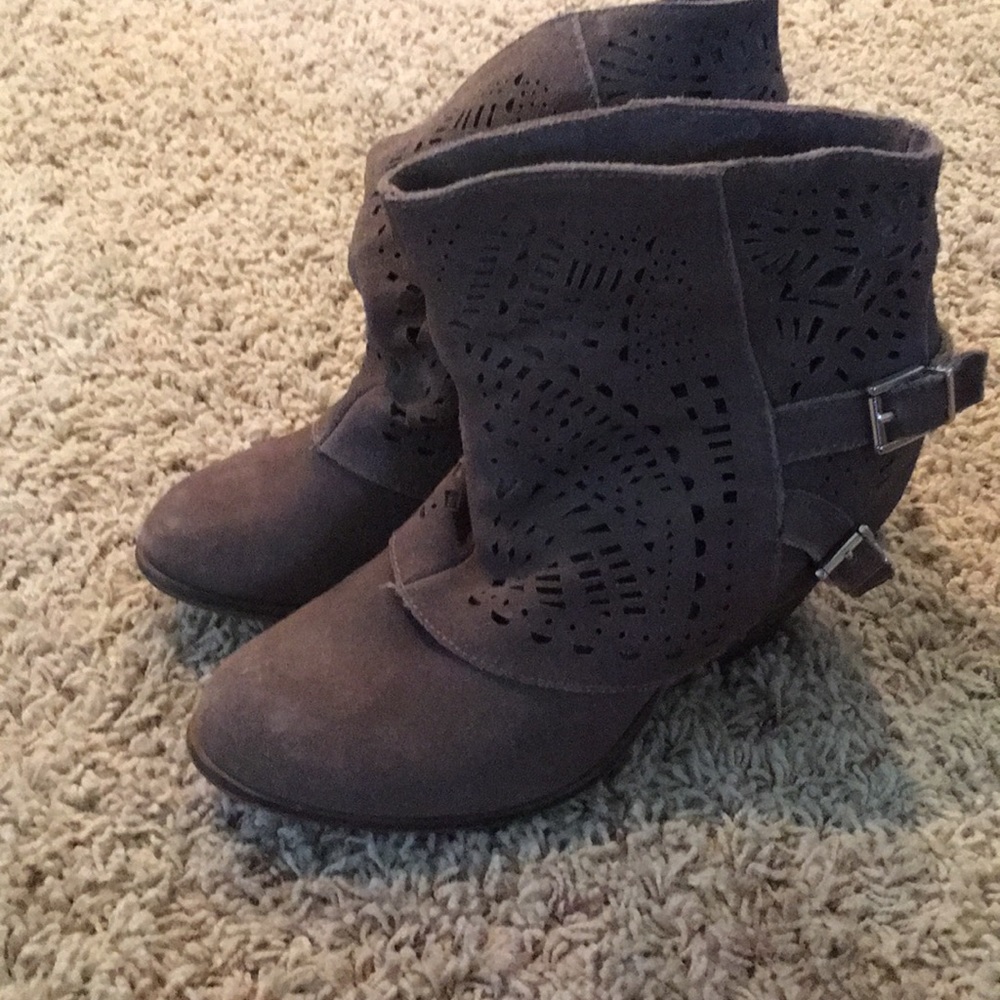 Naughty monkey booties 7.5